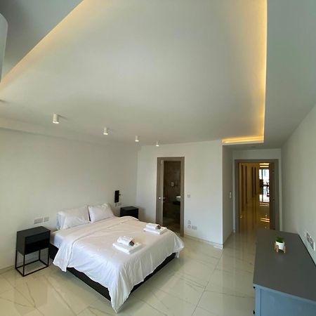 Tigne Sliema Three Bedrooms Apartment מראה חיצוני תמונה