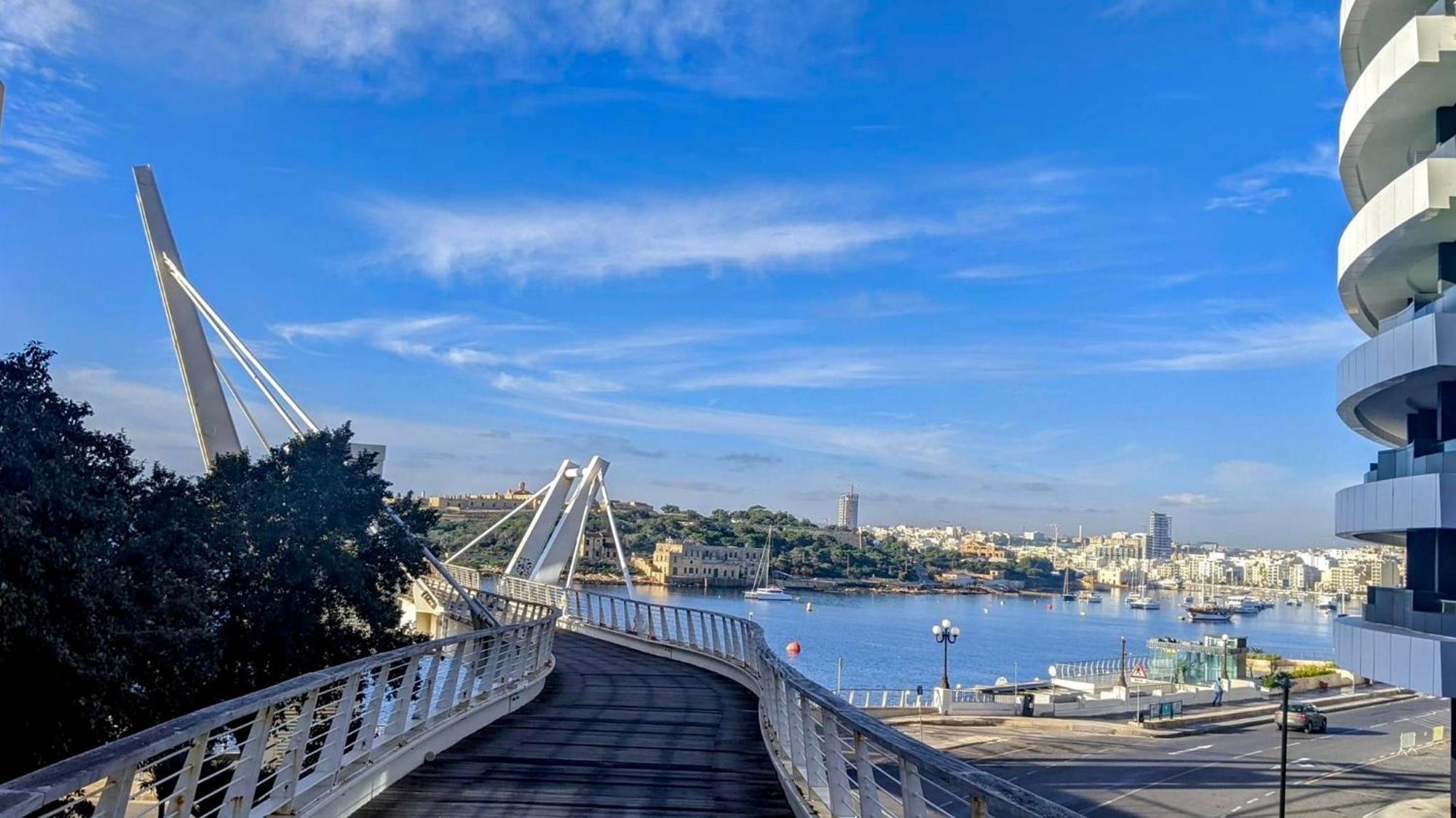 Tigne Sliema Three Bedrooms Apartment מראה חיצוני תמונה