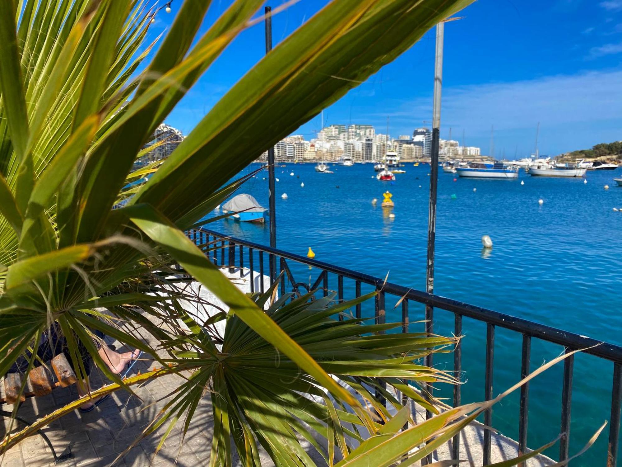 Tigne Sliema Three Bedrooms Apartment מראה חיצוני תמונה