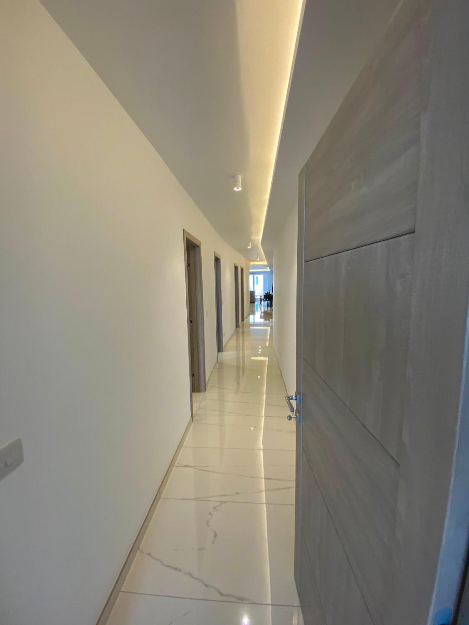 Tigne Sliema Three Bedrooms Apartment מראה חיצוני תמונה