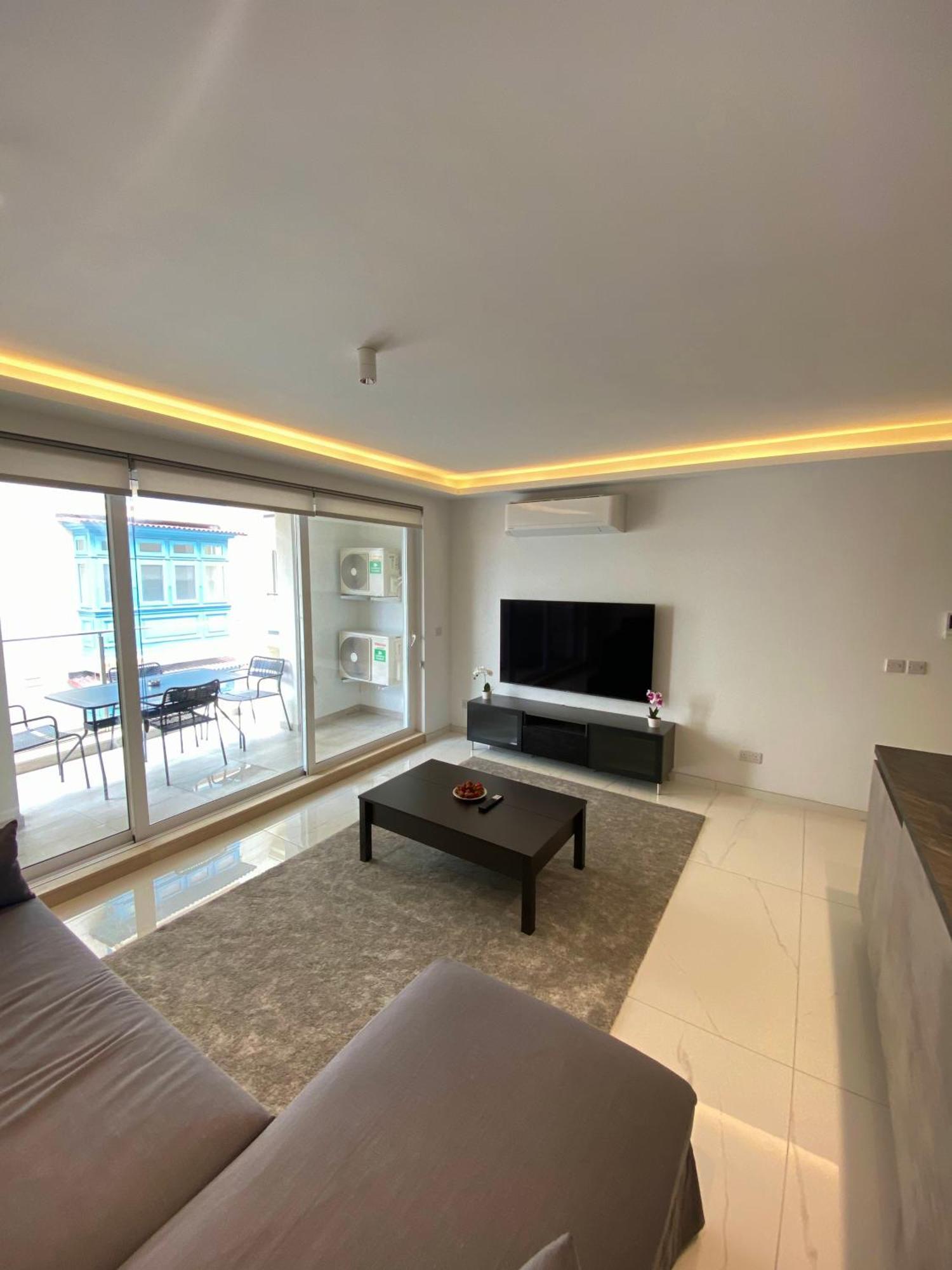 Tigne Sliema Three Bedrooms Apartment מראה חיצוני תמונה