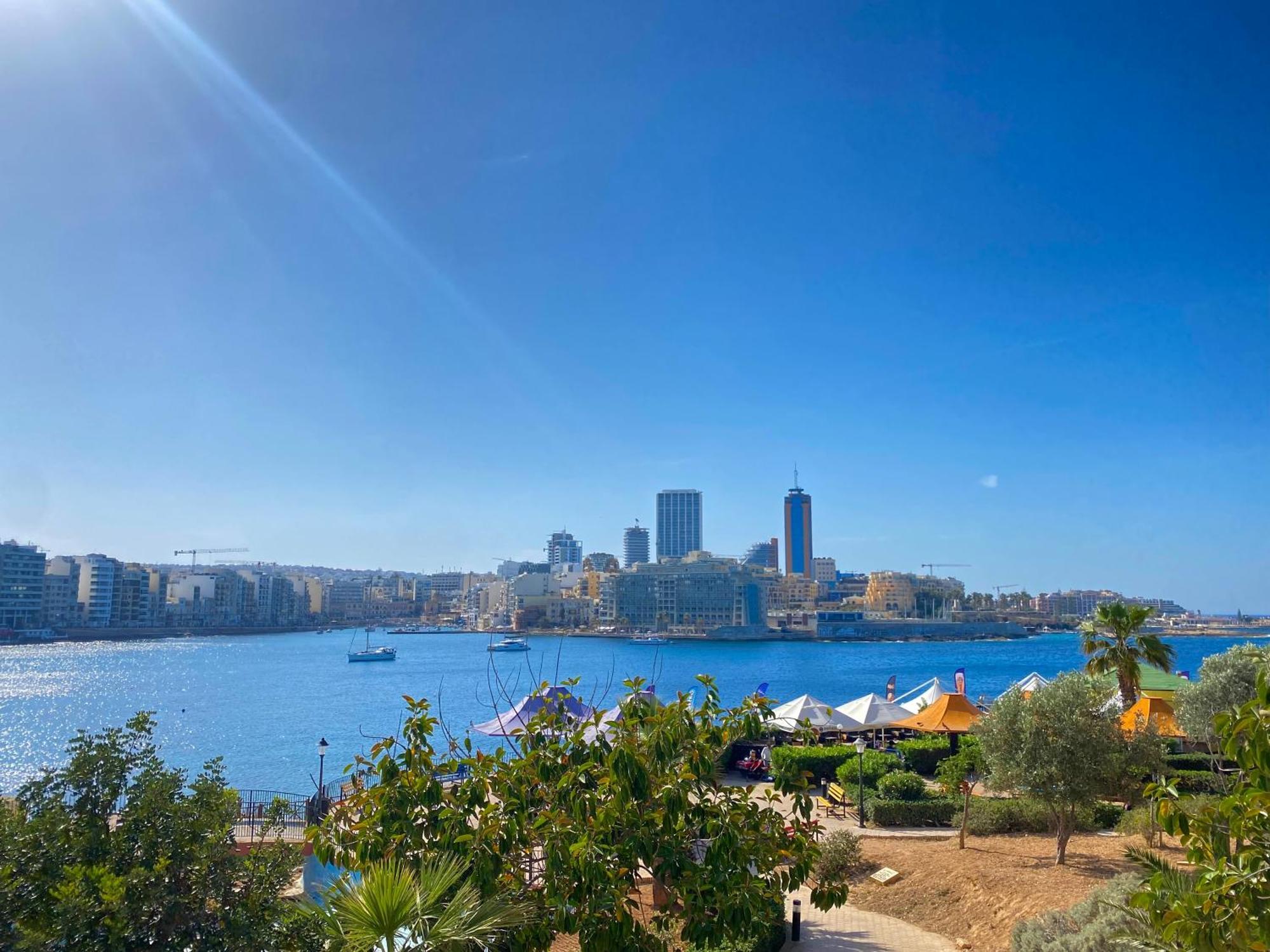 Tigne Sliema Three Bedrooms Apartment מראה חיצוני תמונה