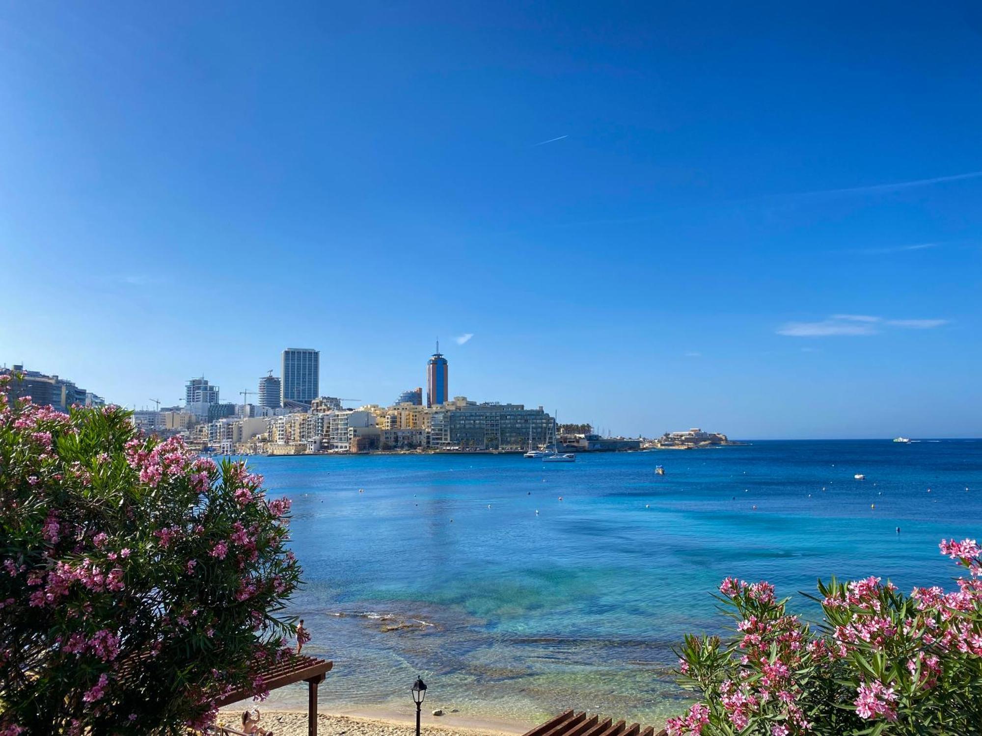 Tigne Sliema Three Bedrooms Apartment מראה חיצוני תמונה