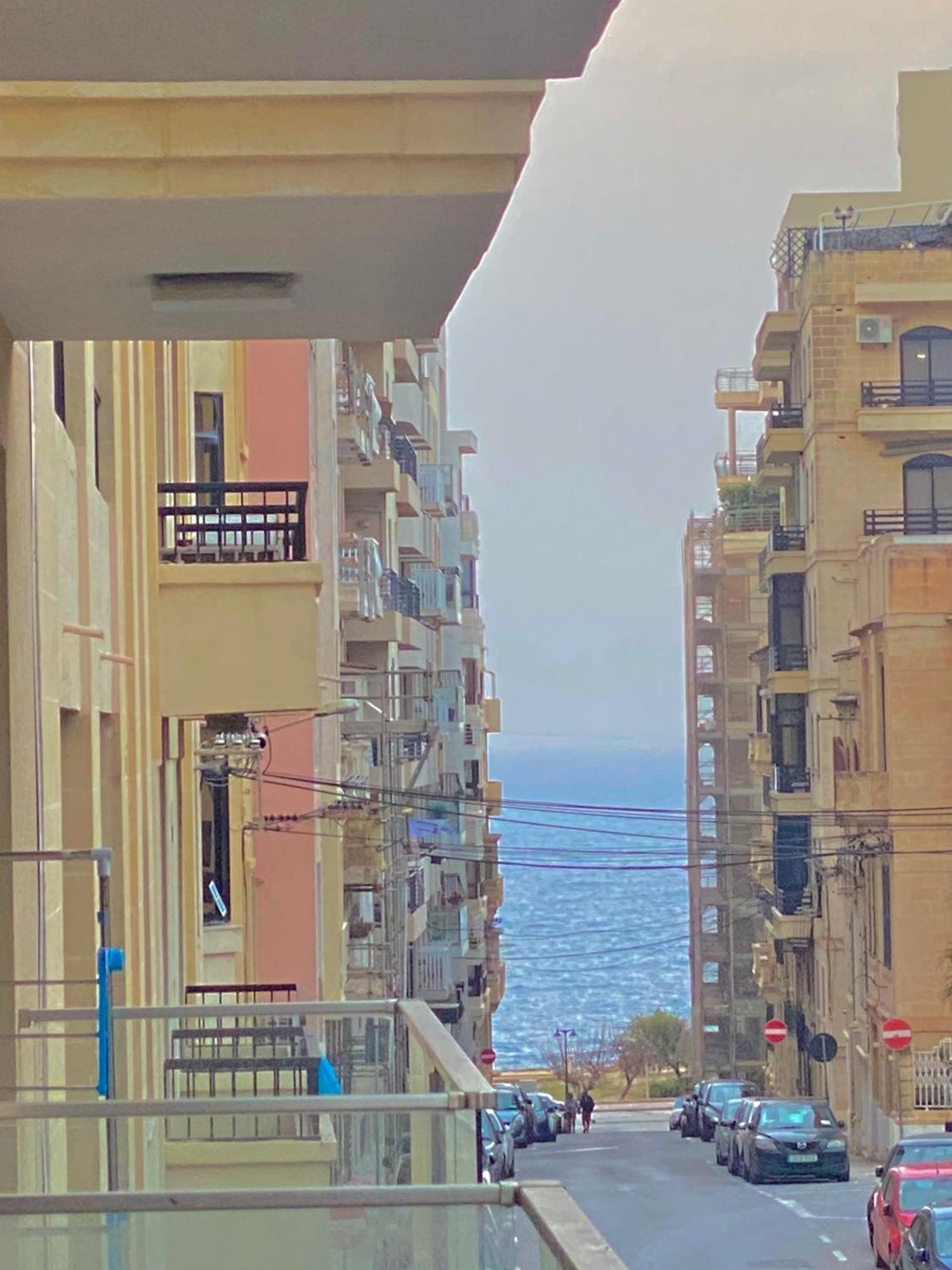 Tigne Sliema Three Bedrooms Apartment מראה חיצוני תמונה